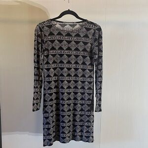 Elegant Black and Gray Long Sleeve Dress